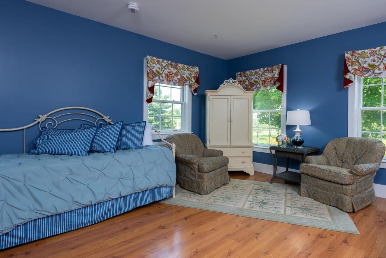 Strong House Inn Vergennes Esterno foto
