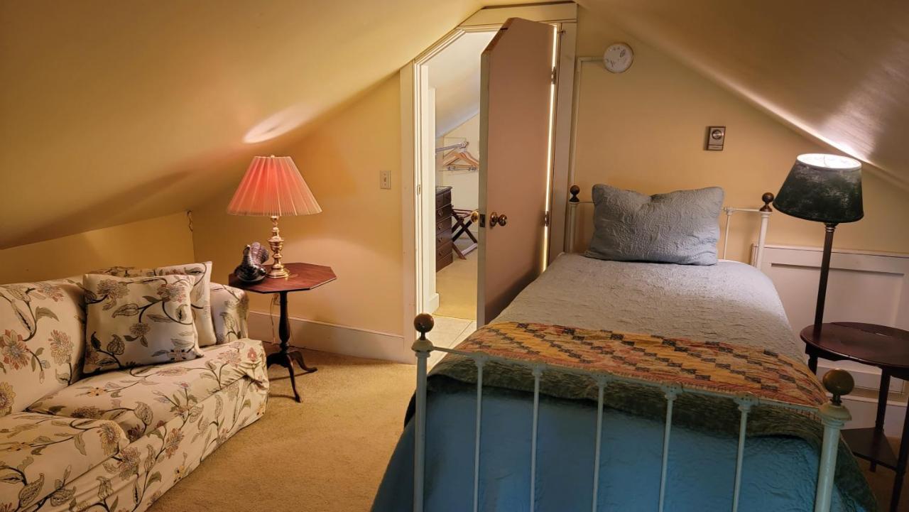 Strong House Inn Vergennes Esterno foto