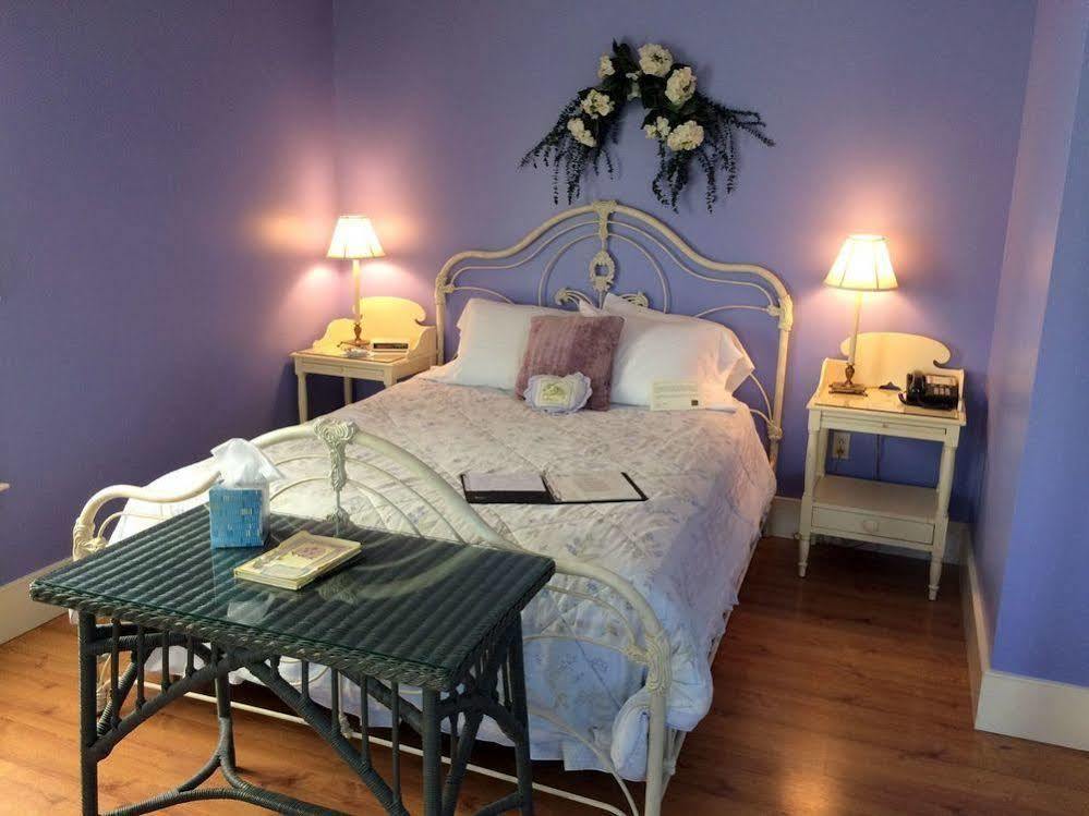 Strong House Inn Vergennes Esterno foto
